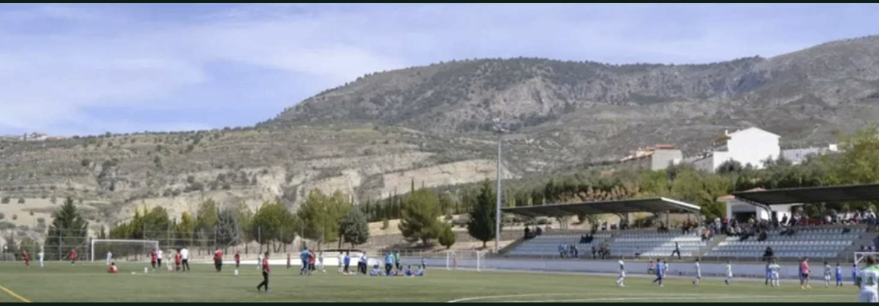 Academy players walking through tunnel